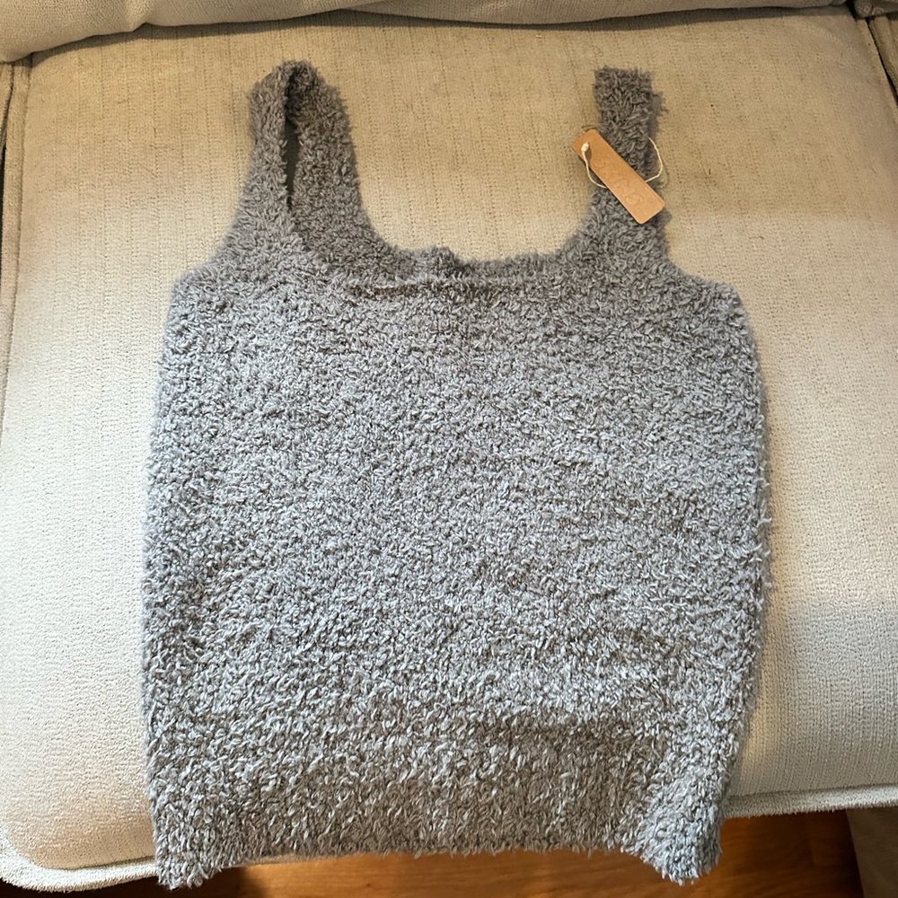 Skims top NWT